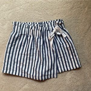 Boutique style skort size small